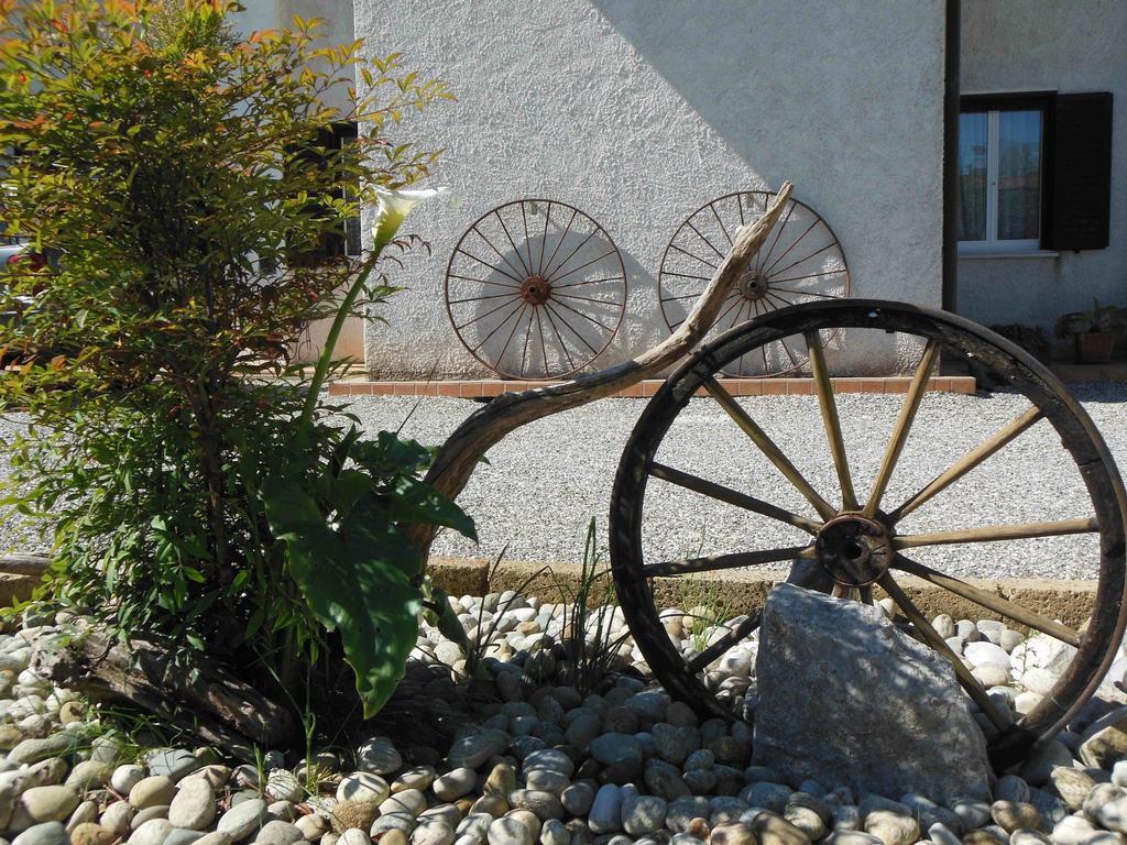 Al Pic De Corone Bed and Breakfast Terzo d' Aquileia Exteriör bild